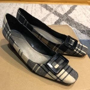 💥Circa Joan&David Shoes (Size 9.5)💥